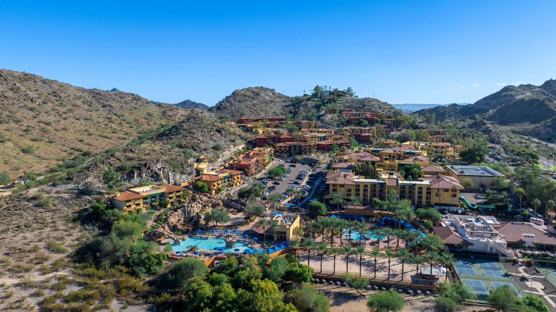 Tapatio Cliffs resort set into the mountain preserve